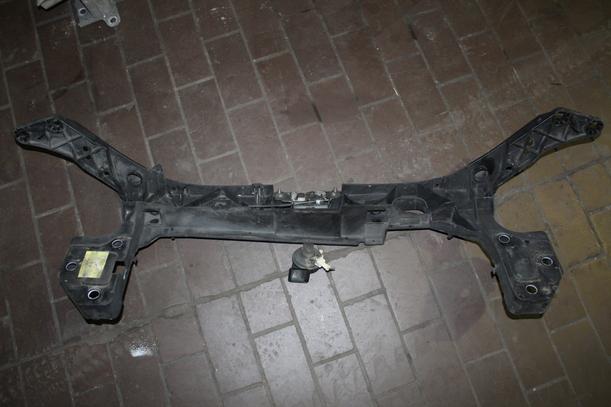 Foto: FRONTBLECH/ SCHLOSSTRÄGER eines Renault Clio 1.5 dCi SX