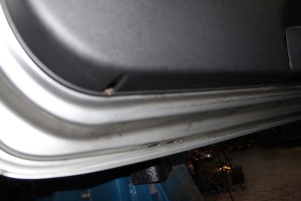 Foto: TÜR LINKS ( 2/3 TÜRER ) eines Opel Corsa 1.0 12V SX