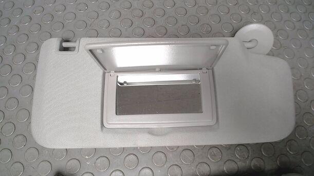 Foto: SONNENBLENDEN eines Opel Mokka 1.4 Turbo ecoFLEX Start/Stop SX