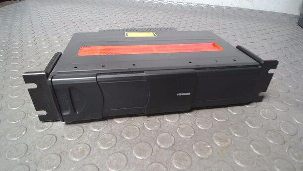 Foto: CD WECHSLER 6 FACH eines BMW 116i SX