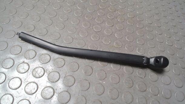 Foto: SCHEIBENWISCHERARM HINTEN eines BMW 116i SX