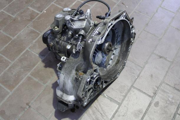 Foto: SCHALTGETRIEBE F13 3,94 eines Opel Meriva 1.6 16V