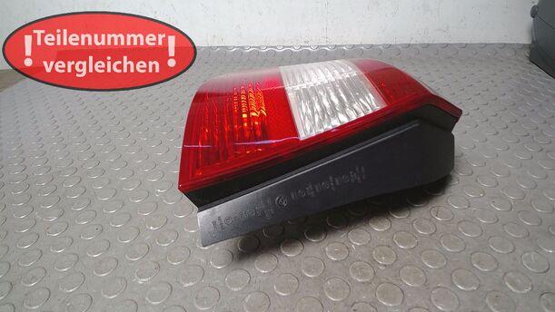 Foto: HECKLEUCHTE/ RÜCKLEUCHTE LINKS ( BIS 04.2007 ) eines BMW 116i SX