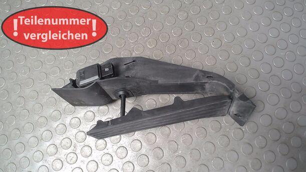 Foto: GASPEDAL eines BMW 116i SX