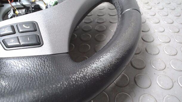 Foto: LEDERLENKRAD ( OHNE AIRBAG/ ZUM NEU BEZIEHEN ) eines BMW 116i SX