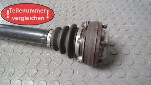 Foto: ANTRIEBSWELLE HINTEN RECHTS ( SCHALTGETRIEBE ) eines BMW 116i SX