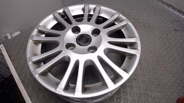 Foto: ALUFELGE 6X15 ET44 eines Volvo V40 1.9 D SX