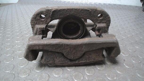 Foto: BREMSSATTEL VORN LINKS ( TRW ) eines BMW 116i SX