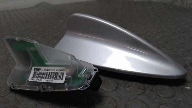 Foto: DACHANTENNE / ANTENNENFLOSSE eines BMW 320d DPF Touring SX