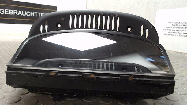 Foto: TACHOEINHEIT / KOMBIINSTRUMENT eines BMW 320d DPF Touring GL