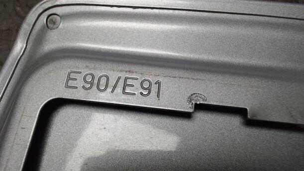 Foto: TANKKLAPPE / TANKDECKEL eines BMW 320d DPF Touring GL