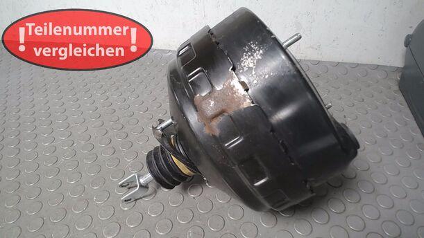 Foto: BREMSKRAFTVERSTÄRKER eines BMW 116i GL