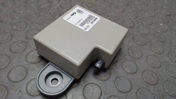 Foto: ANTENNENVERSTÄRKER / GSM NOTFALL ANTENNE eines BMW 320d DPF Touring GL