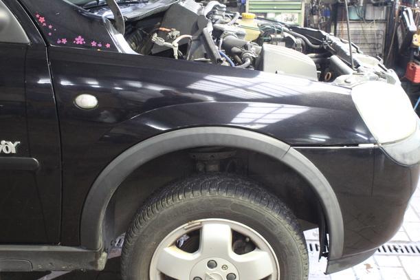 Foto: KOTFLÜGEL RECHTS eines Opel Corsa 1.0 12V GL