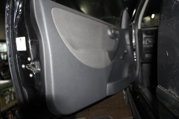 Foto: TÜR LINKS ( 2/3 TÜRER ) eines Opel Corsa 1.0 12V GL