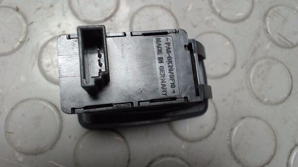 Foto: FENSTERHEBERSCHALTER eines BMW 320d DPF Touring GL