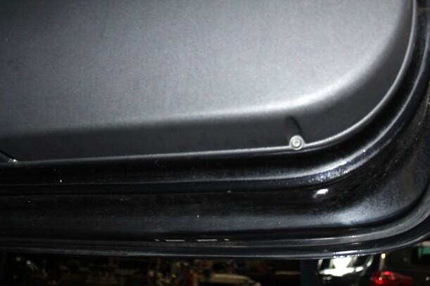 Foto: TÜR RECHTS ( 2/3 TÜRER ) eines Opel Corsa 1.0 12V GL