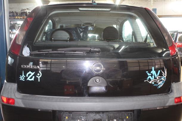 Foto: HECKKLAPPE/ HECKDECKEL eines Opel Corsa 1.0 12V GL