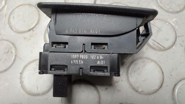 Foto: FENSTERHEBERSCHALTER eines BMW 320d DPF Touring GL