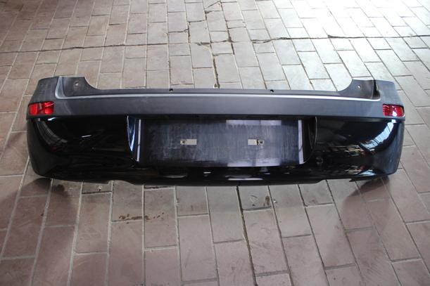 Foto: STOSSFÄNGER/ STOßSTANGE HINTEN ( VOR FACELIFT ) eines Opel Corsa 1.0 12V GL