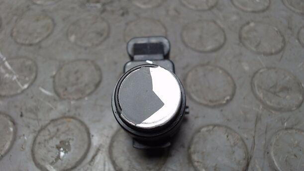 Foto: ABSTANDSSENSOR / PDC / ULTRASCHALLSENSOR eines BMW 320d DPF Touring GL