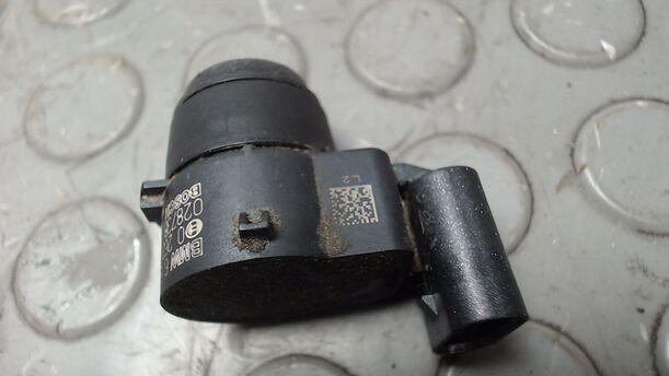 Foto: ABSTANDSSENSOR / PDC / ULTRASCHALLSENSOR eines BMW 320d DPF Touring GL