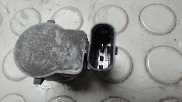 Foto: ABSTANDSSENSOR / PDC / ULTRASCHALLSENSOR eines BMW 320d DPF Touring GL
