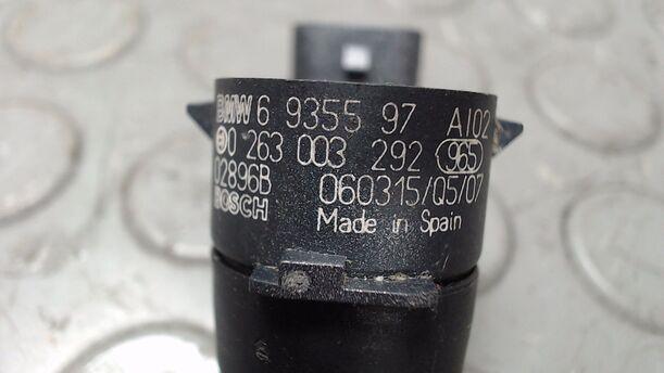 Foto: ABSTANDSSENSOR / PDC / ULTRASCHALLSENSOR eines BMW 320d DPF Touring GL