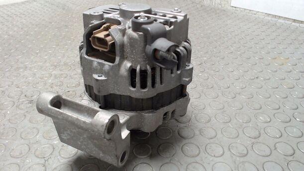 Foto: LICHTMASCHINE ( 90A ) eines Ford Fiesta 1.4 GL