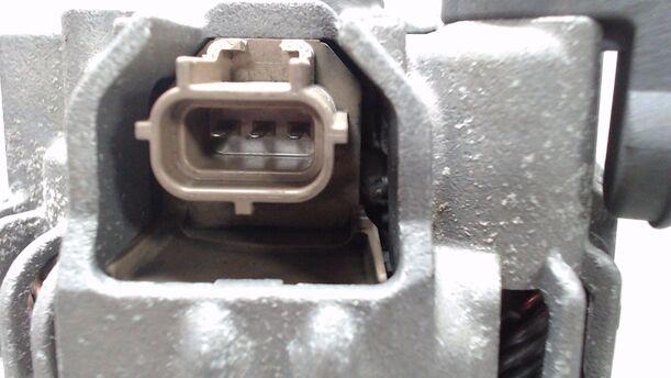Foto: LICHTMASCHINE ( 90A ) eines Ford Fiesta 1.4 GL