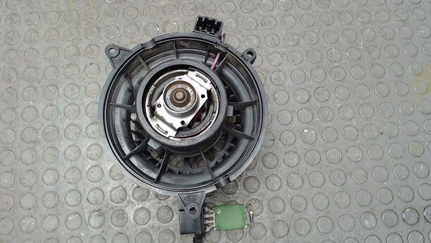 Foto: HEIZUNGSGEBLÄSE eines Ford Fiesta 1.4 GL
