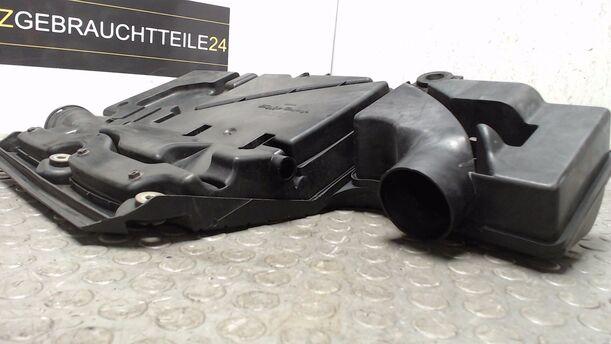 Foto: LUFTFILTERGEHÄUSE eines Ford Fiesta 1.4 GL
