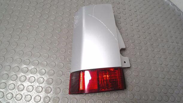 Foto: NEBELSCHLUSSLEUCHTE/ BLENDE HINTEN LINKS eines Opel Meriva 1.6 16V GL