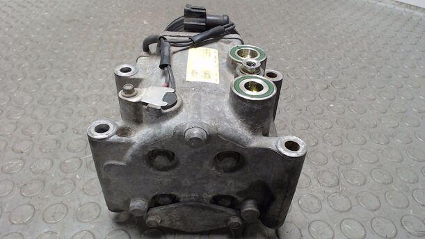 Foto: KLIMAKOMPRESSOR eines Ford Fiesta 1.4 GL