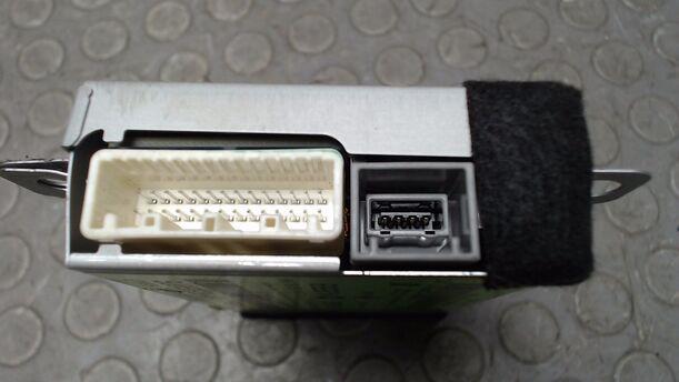 Foto: STEUERGERÄT BLUETOOTH eines Mitsubishi Space Star 1.2 Clear Tec GL
