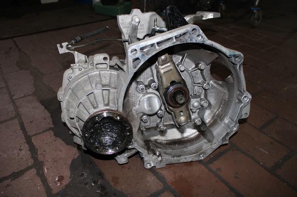 Foto: SCHALTGETRIEBE ( KBL ) eines VW Golf Plus 1.9 TDI GL