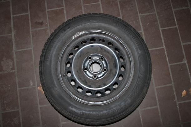Foto: RESERVERAD / RAD STAHLFELGE ( 15 ZOLL ) eines VW Golf Plus 1.9 TDI GL