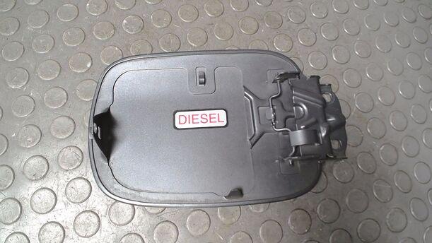 Foto: TANKKLAPPE/ TANKDECKEL eines Volvo V40 1.9 D GL