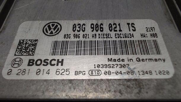 Foto: STEUERGERÄT DIESELEINSPRITZUNG / MOTORSTEUERGERÄT eines VW Golf Plus 1.9 TDI GL