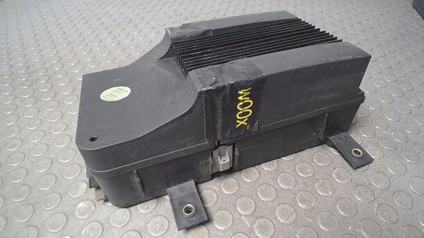 Foto: SUBWOOFER/ VERSTÄRKER eines Volvo V40 1.9 D