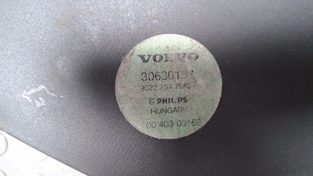 Foto: SUBWOOFER/ VERSTÄRKER eines Volvo V40 1.9 D
