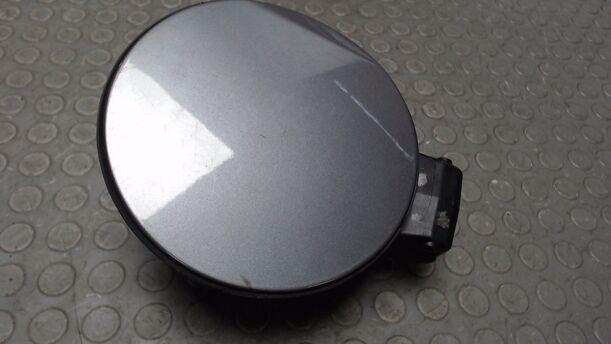Foto: TANKKLAPPE / TANKDECKEL eines VW Golf Plus 1.9 TDI