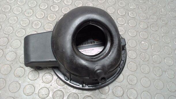 Foto: TANKKLAPPE / TANKDECKEL eines VW Golf Plus 1.9 TDI
