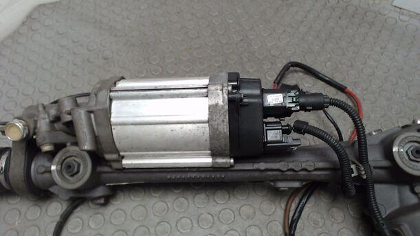 Foto: LENKGETRIEBE ELEKTRISCH eines VW Golf Plus 1.9 TDI