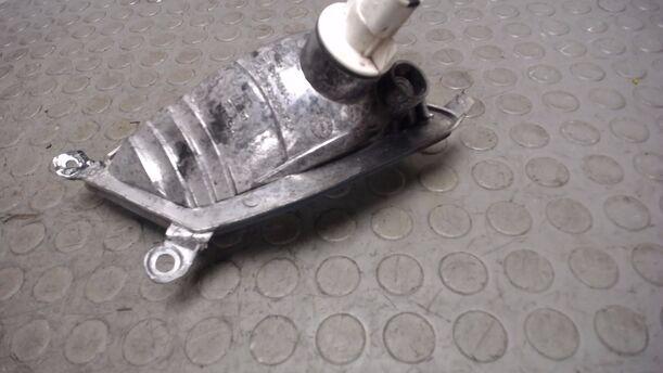 Foto: BLINKER LINKS (GEKLEBT) eines Nissan Micra 1.2