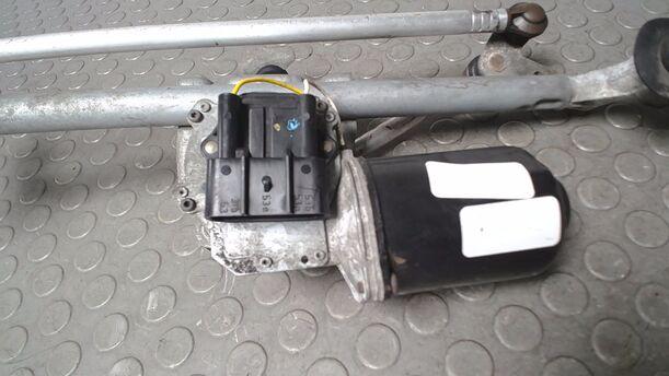 Foto: SCHEIBENWISCHERMOTOR VORN eines Opel Corsa 1.0 12V