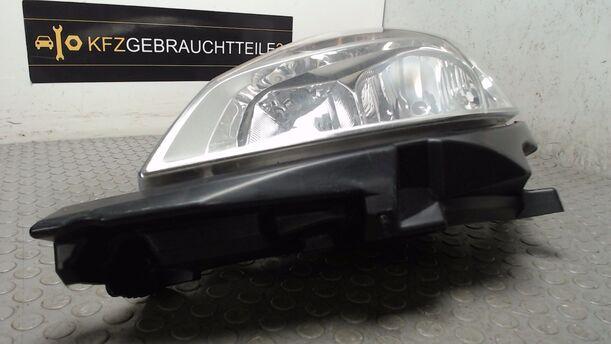 Foto: SCHEINWERFER LINKS eines Renault Clio 1.5 dCi