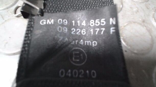 Foto: SICHERHEITSGURT VORN LINKS ( 2/3 TÜRER ) eines Opel Corsa 1.0 12V