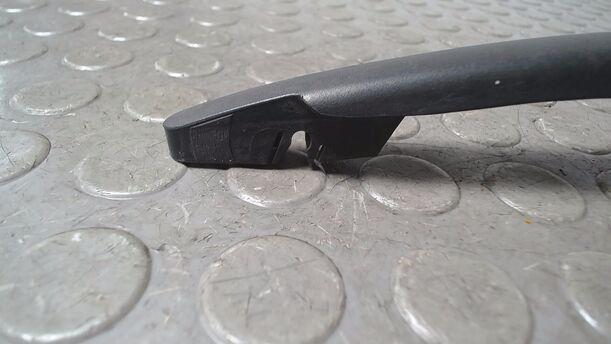 Foto: SCHEIBENWISCHERARM HINTEN eines Opel Corsa 1.0 12V