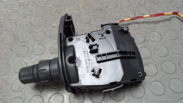 Foto: BLINKSCHALTER / KOMBISCHALTER eines Renault Clio 1.5 dCi